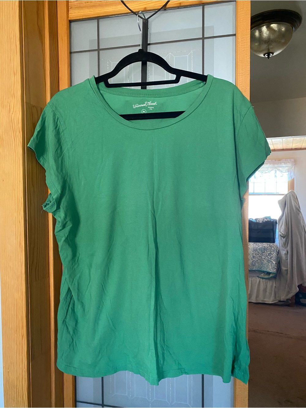 Universal Thread Short Sleeve Crewneck Tee in Green
